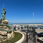Antonia Sul Mare Con Piscina Torre A Mare * باري