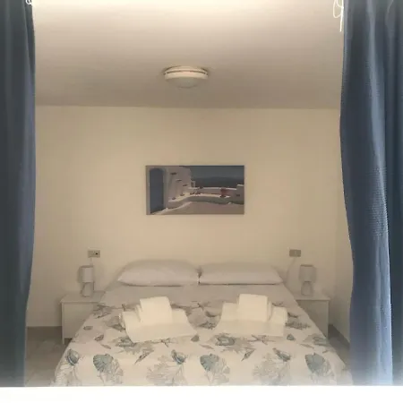 Antonia Sul Mare Con Piscina Torre A Mare Μπάρι