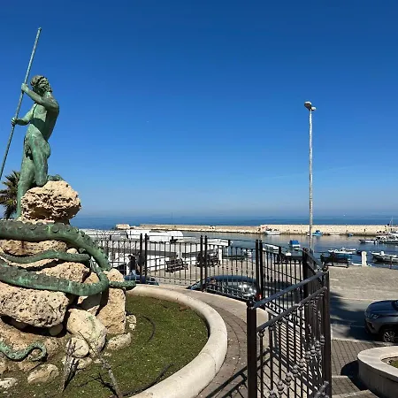 Antonia Sul Mare Con Piscina Torre A Mare * Bari