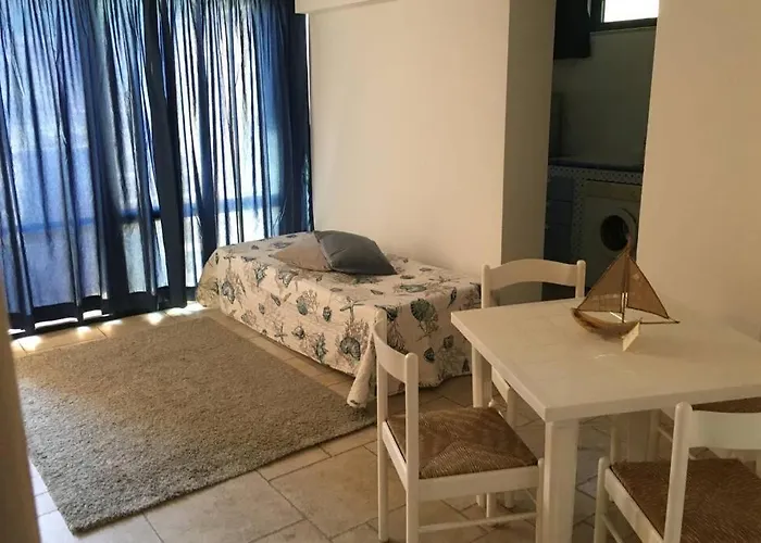 Antonia Sul Mare Con Piscina Torre A Mare Bari